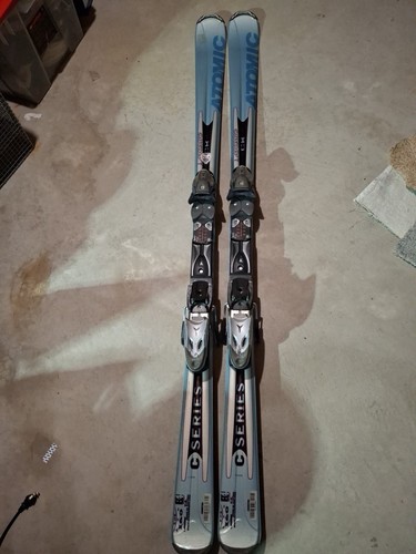 Atomic 160 skis with - cm,